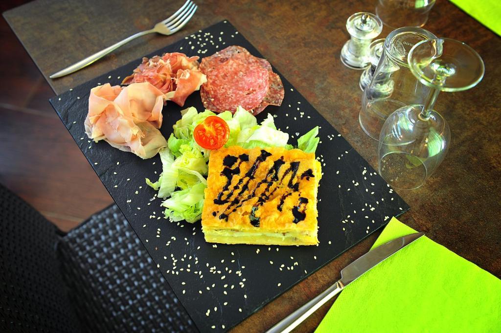 Auberge Saint Martin La Brigue エクステリア 写真