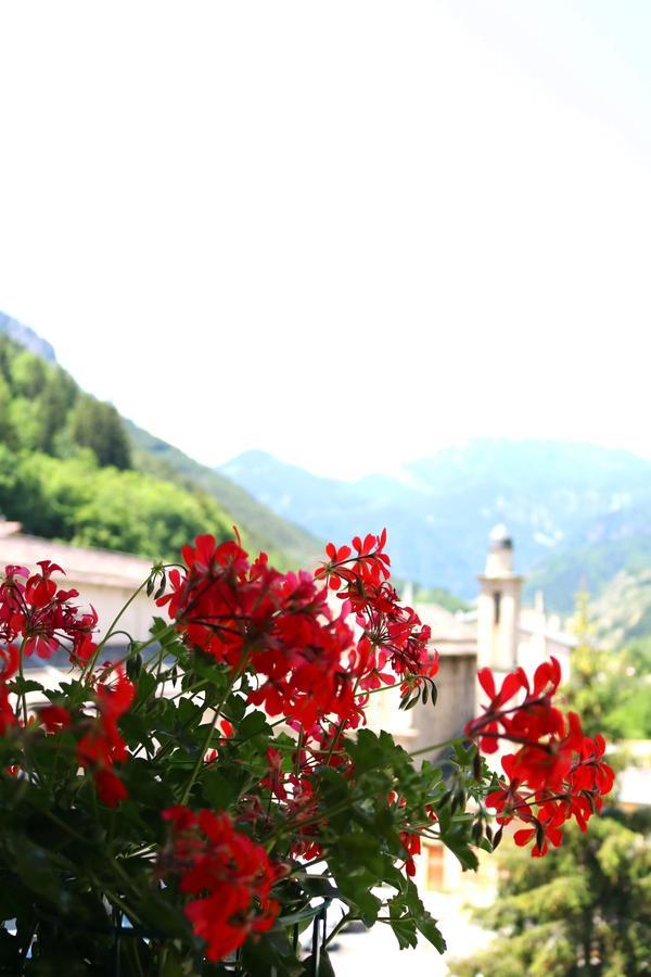 Auberge Saint Martin La Brigue エクステリア 写真