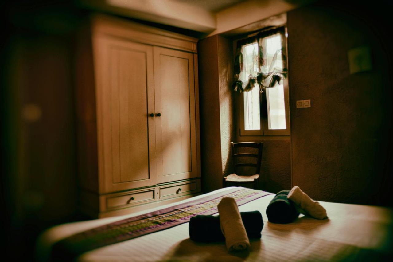 Auberge Saint Martin La Brigue エクステリア 写真